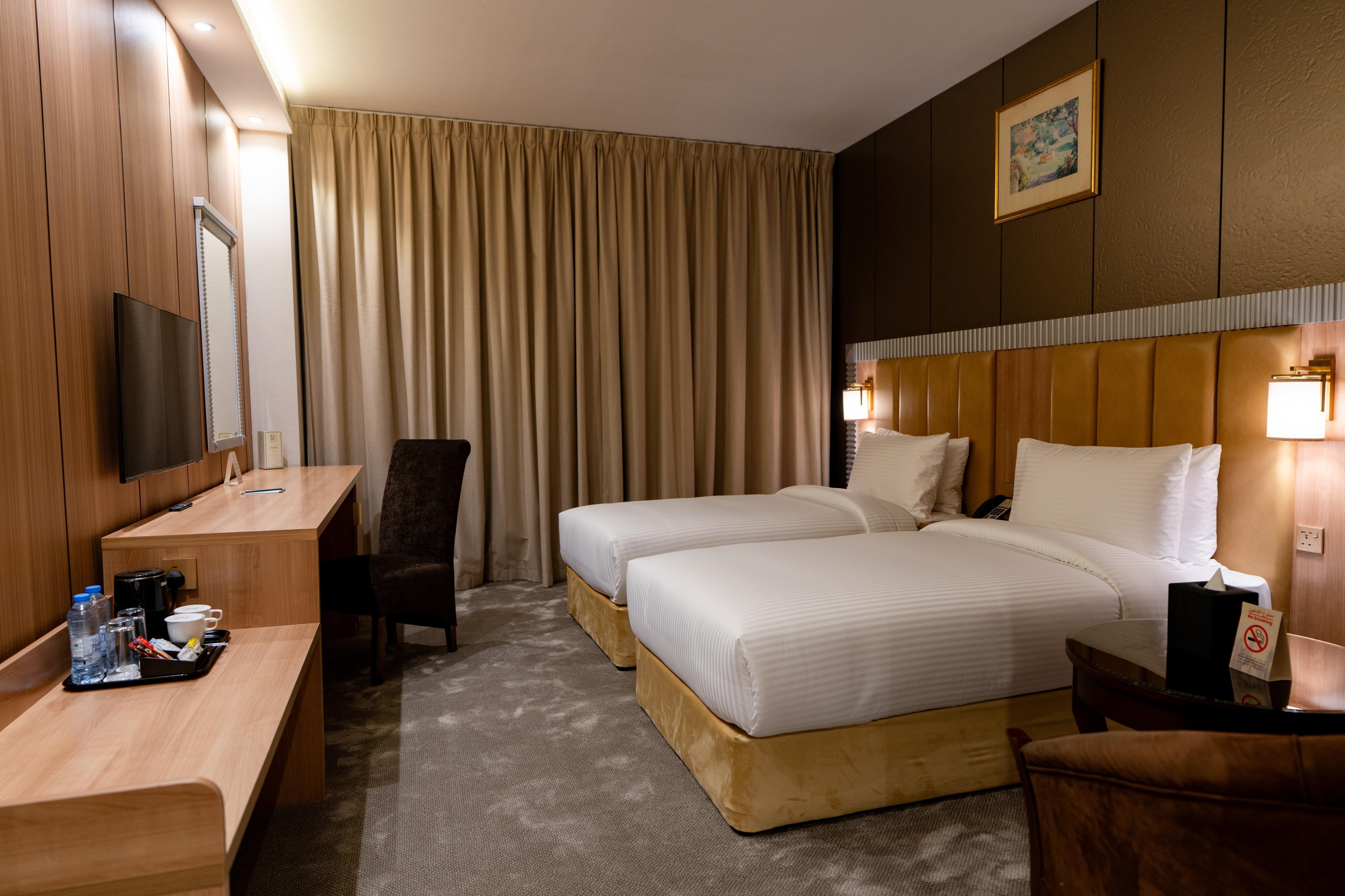 Luxe Grand Hotel