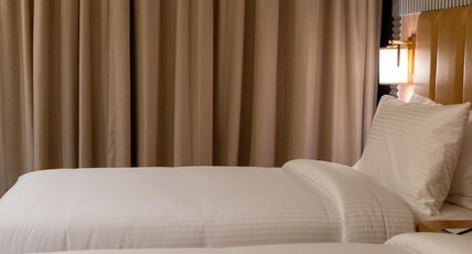 Luxe Grand Hotel Room Type - Avenue Twin Luxe Grand Hotel Room Type - Avenue Twin