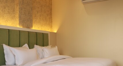 Novosol Lux- A Premium Hotel Near Airport Room Type - Deluxe Room