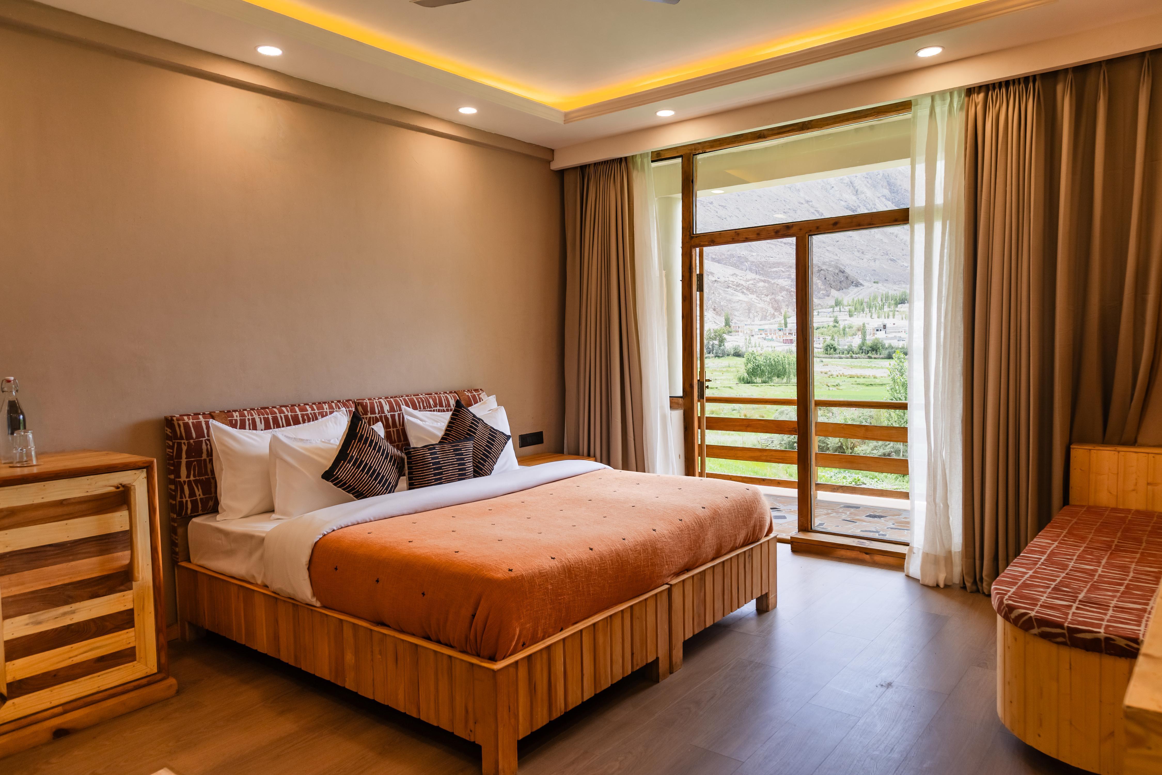 Aksai Boutique Hotel - Tap to explore photos
