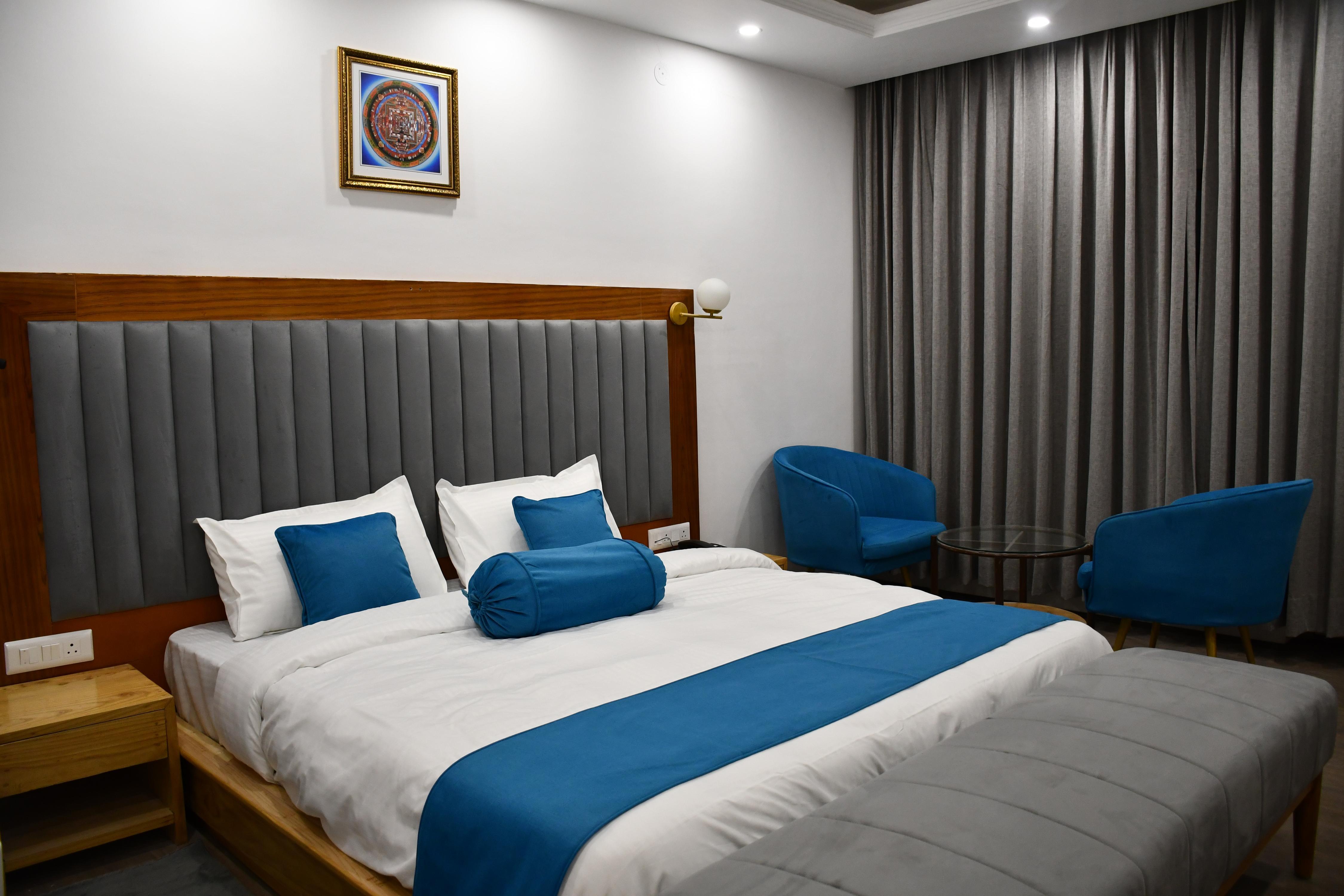 kaldan Palace Luxury Hotel Nubra Valley - Tap to explore photos