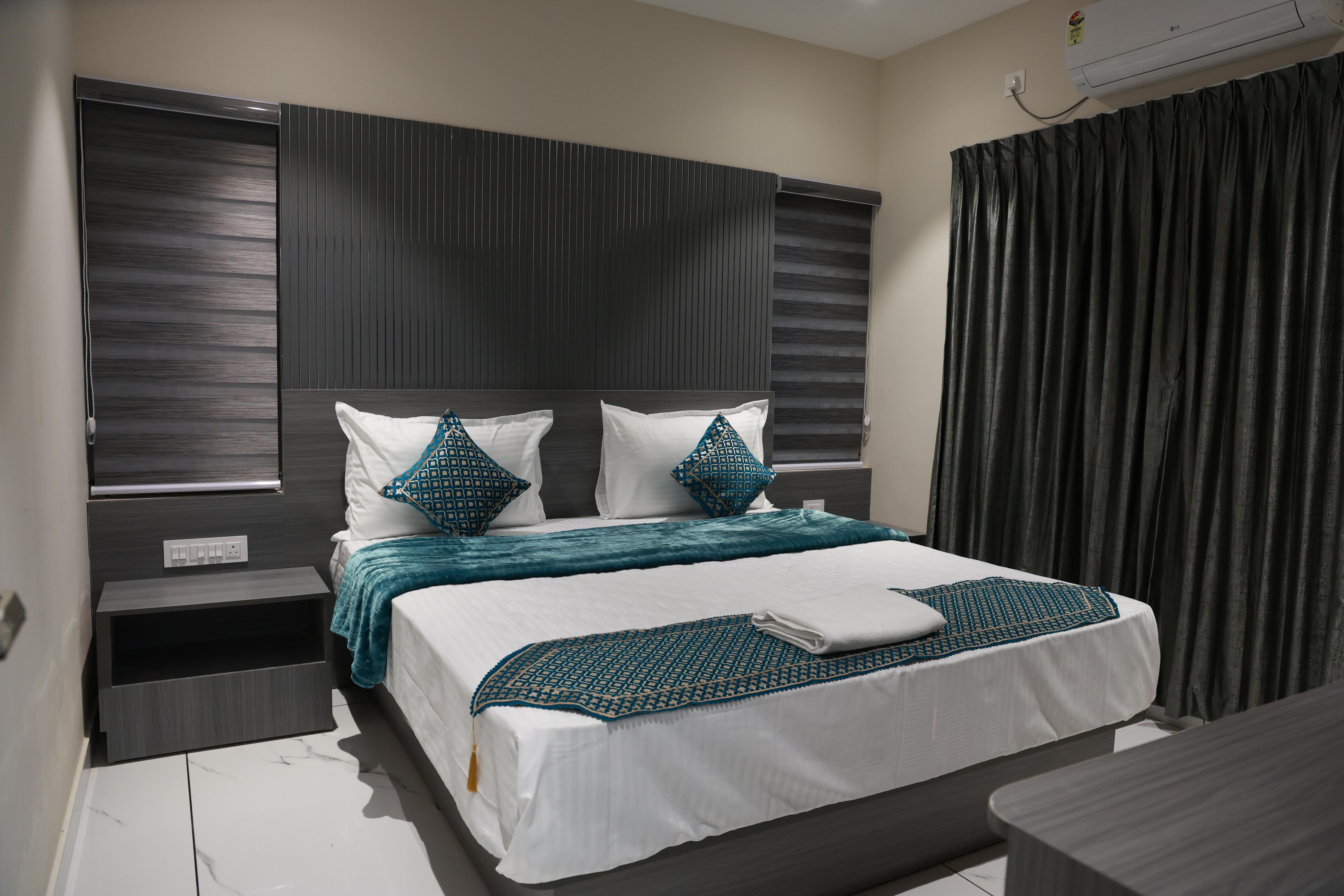Oasis Haven | Relaxing 2BHK for Families & Long Stays - Tap to explore photos
