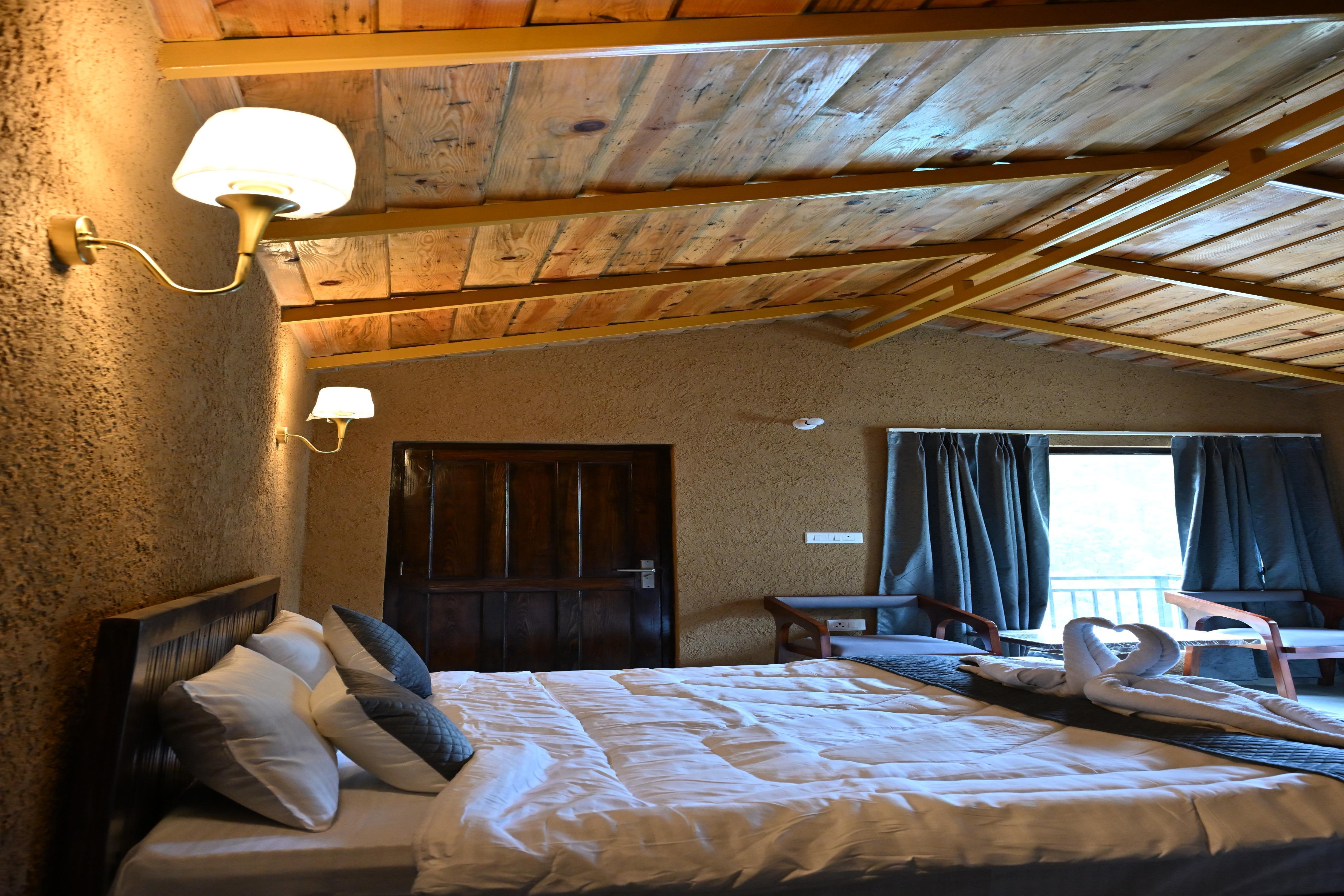 Valley View Retreat Stays Room Type - Premium Mud Cottage Room