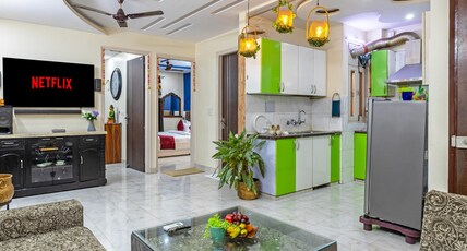 Expressway Studio | Near Yashobhoomi Room Type - Expressway Studio | Near Yashobhoomi