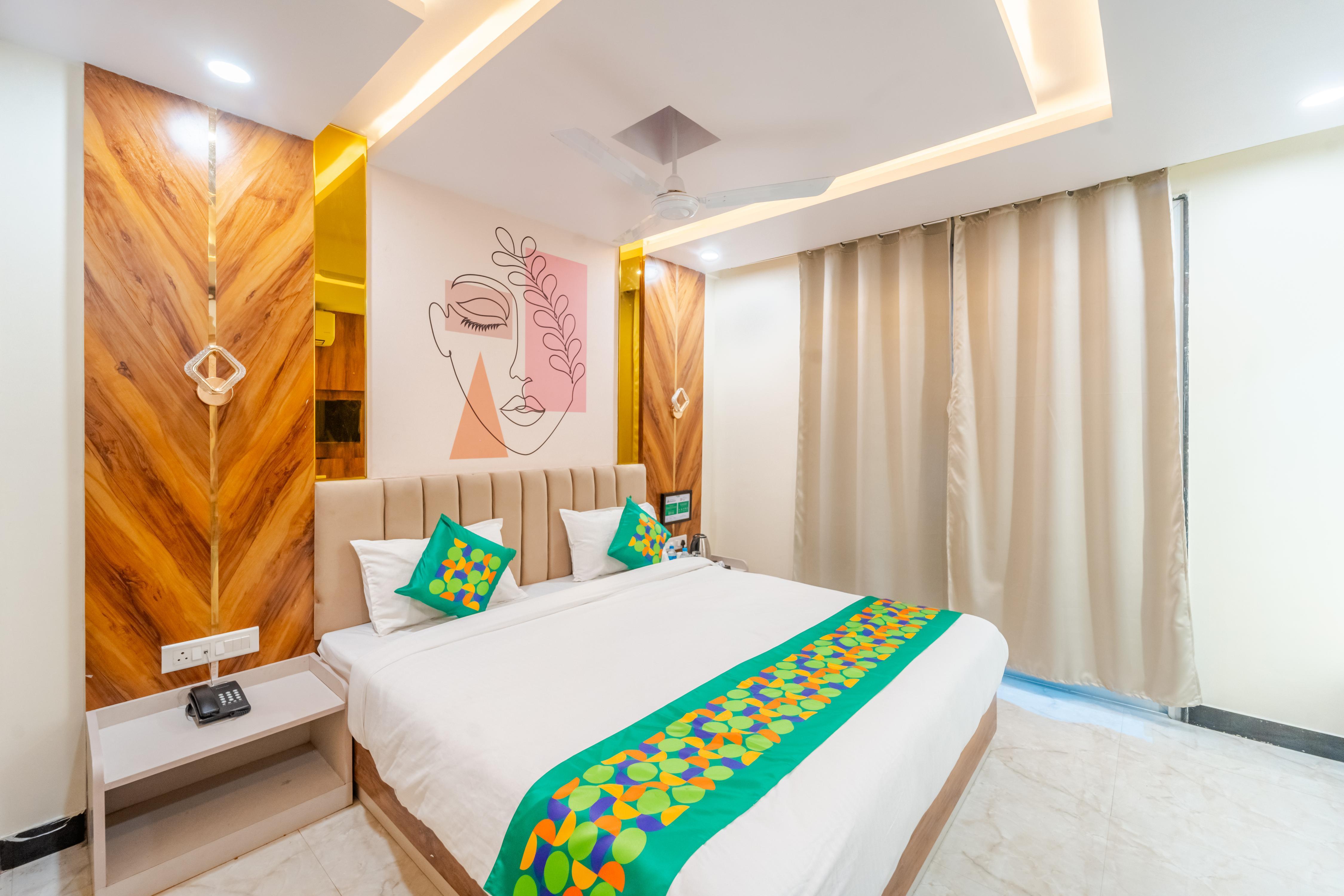 Treebo Vistara Gold Ujjain Junction Room Type - Deluxe Room with Balcony