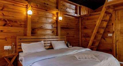 Hidden Valley Camp & Resort Room Type - Quad Sharing Wooden Cottage