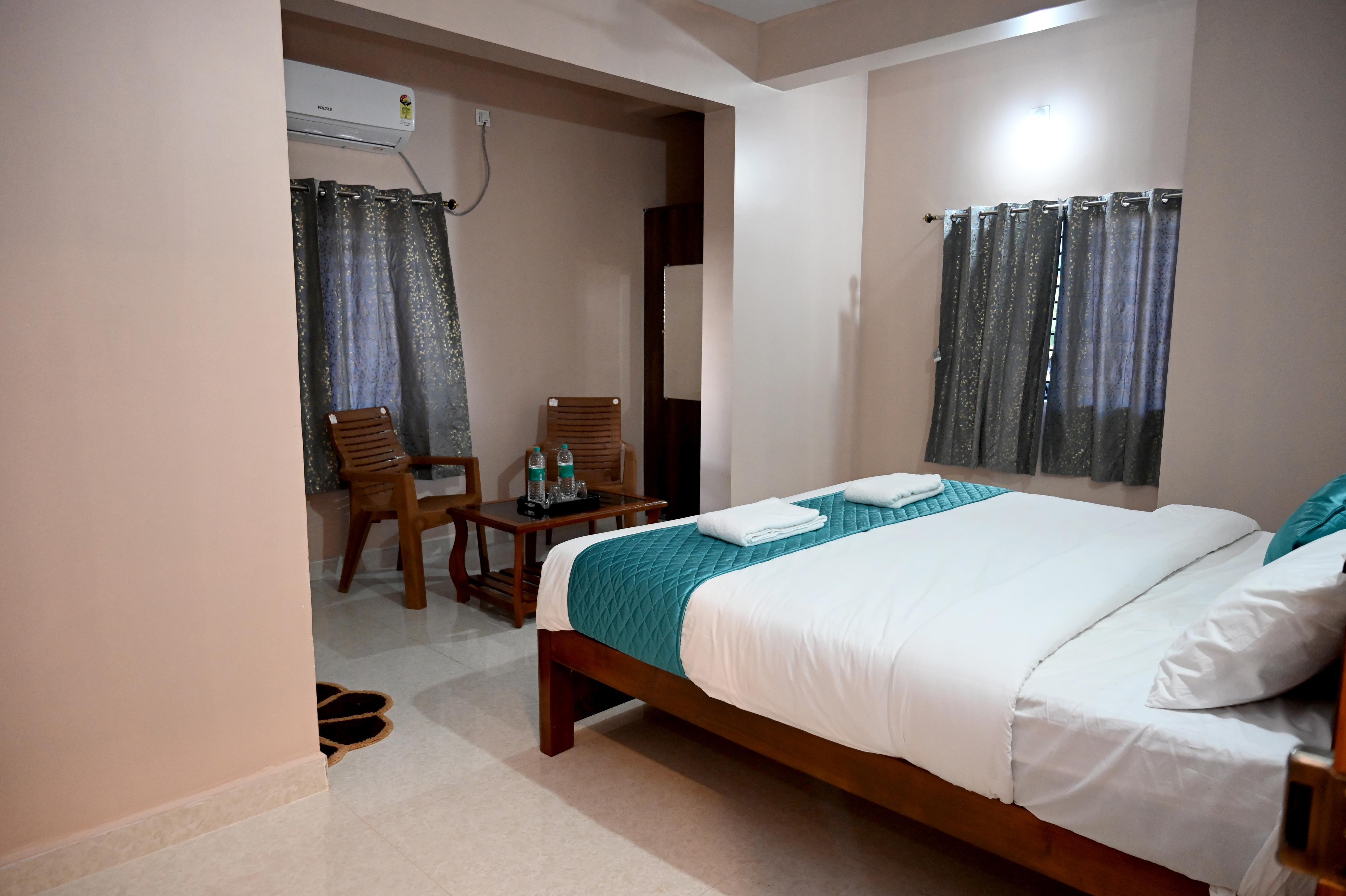 RAJASHRAYA HOMESTAY - Tap to explore photos