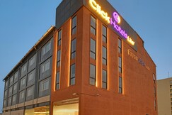 Click Hotels Lite, Chakan