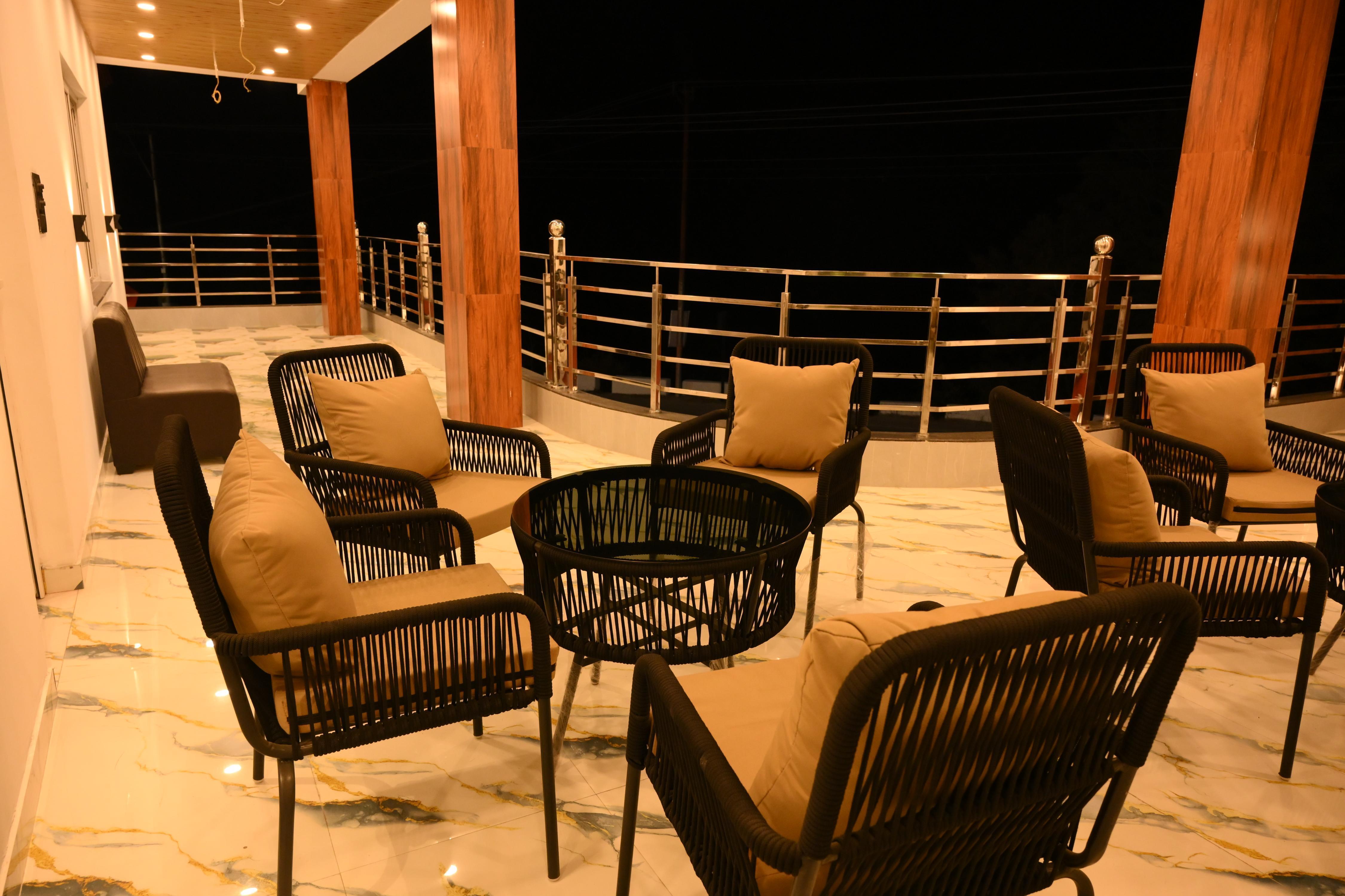 Hotel Aman Palace Rudraprayag - Tap to explore photos