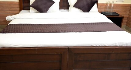 Panch Aarohan Hotel King Room Type - Deluxe Double Room Panch Aarohan Hotel King Room Type - Deluxe Double Room