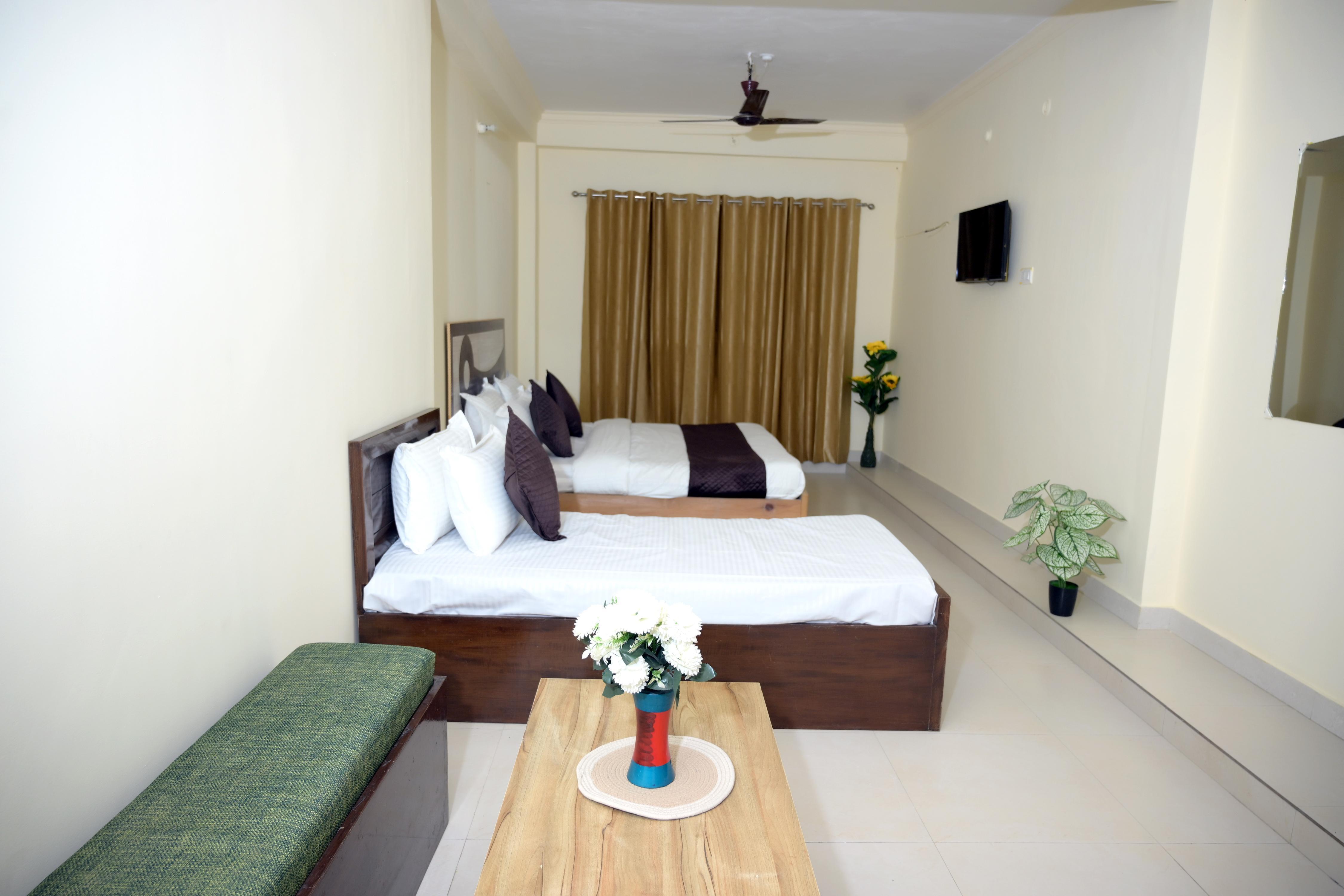 Panch Aarohan Hotel King Room Type - Triple Family Room With Hill view