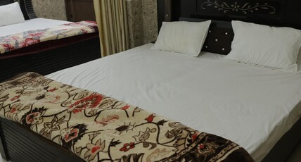 PR Guest House Room Type - Deluxe Family Room with Air Conditioning