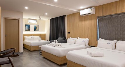 HOTEL BLUE SAPPHIRE Room Type - Executive Triple Bed
