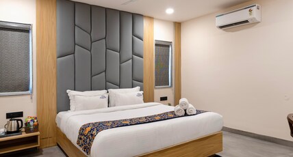 HOTEL BLUE SAPPHIRE Room Type - Suite with Mini Board