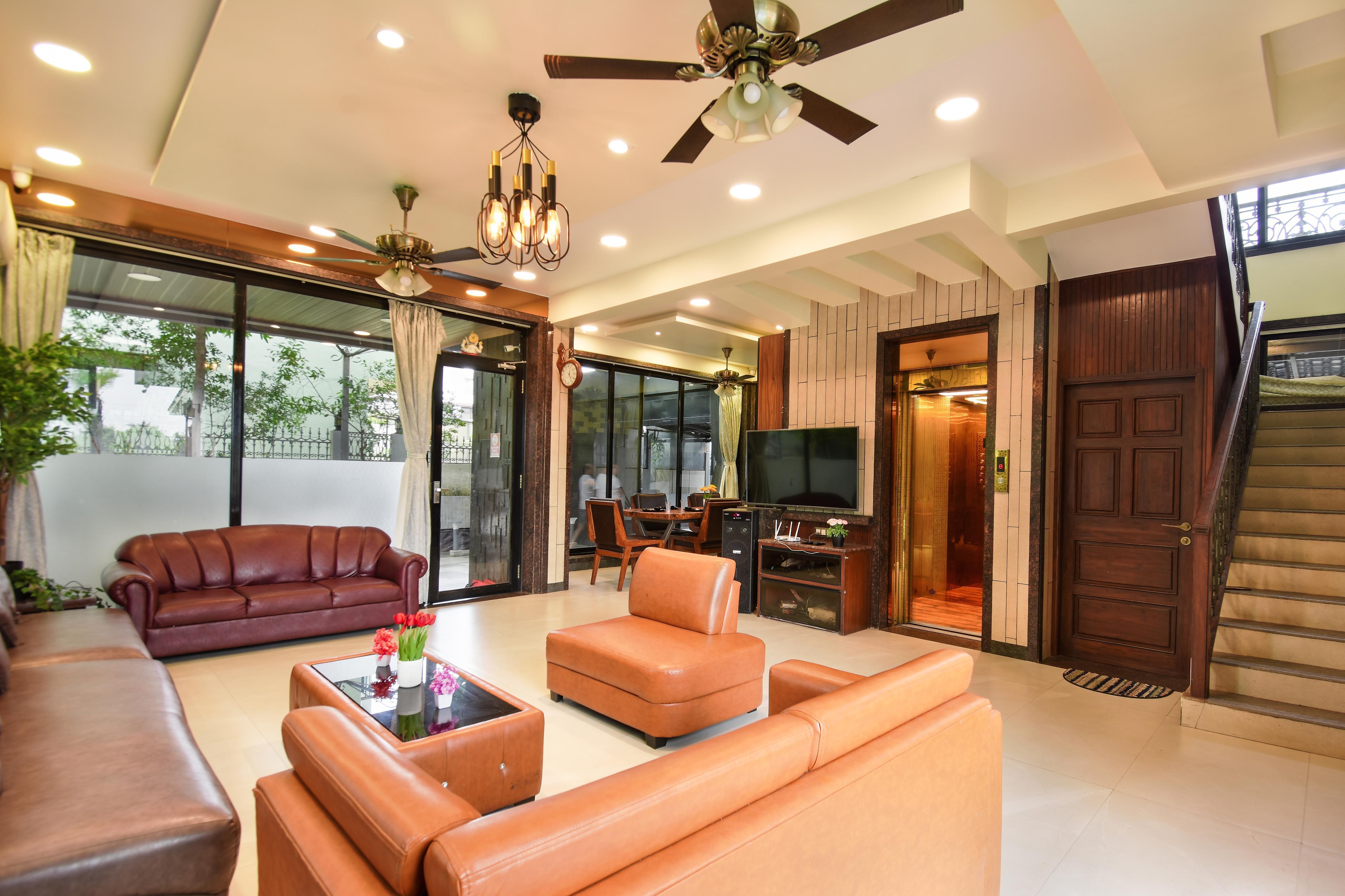 Blossomcreek 7 BHK Villa Pool Lift Regara Stays - Tap to explore photos