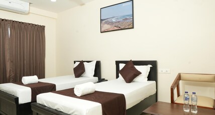 Aditya Beach Suites - RK Beach Room Type - DELUXE TWIN BED ROOM