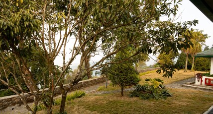 Singell Tea Estate A CGH Earth Experience Room Type - Garden View Room with Balcony