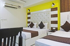 Hotel Star Deluxe Homestay