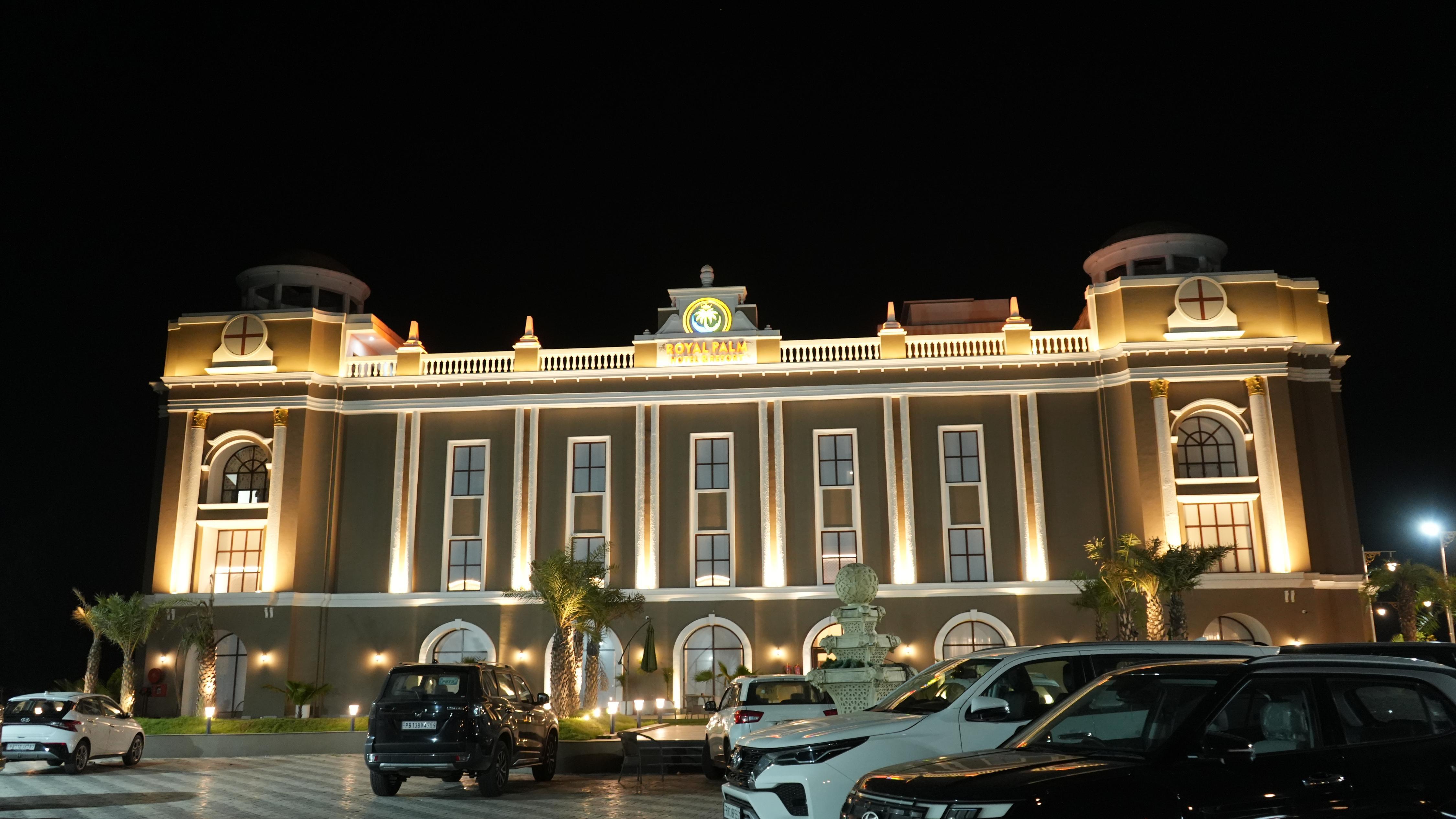 ROYAL PALM HOTEL AND RESORT - Tap to explore photos