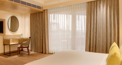 Lemon Tree Hotel, Bhubaneshwar Room Type - Executive Double Room with Balcony