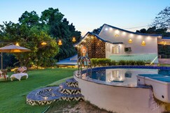 ELIVAAS Crystal Farms | 3 BHK with Pvt Pool, Close to Qutub Minar