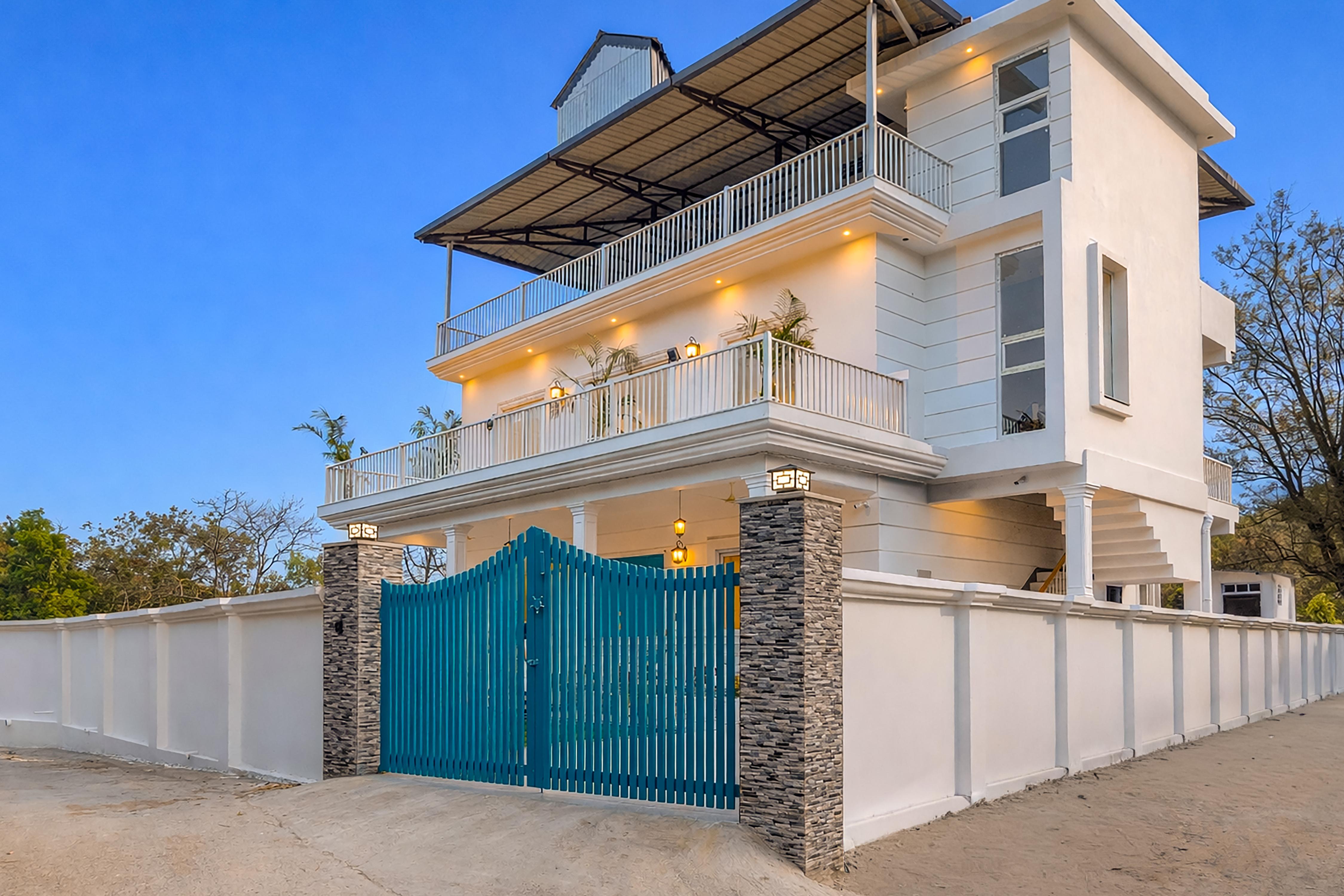 ELIVAAS Kimadi House 4 BHK English Style Villa with Pool