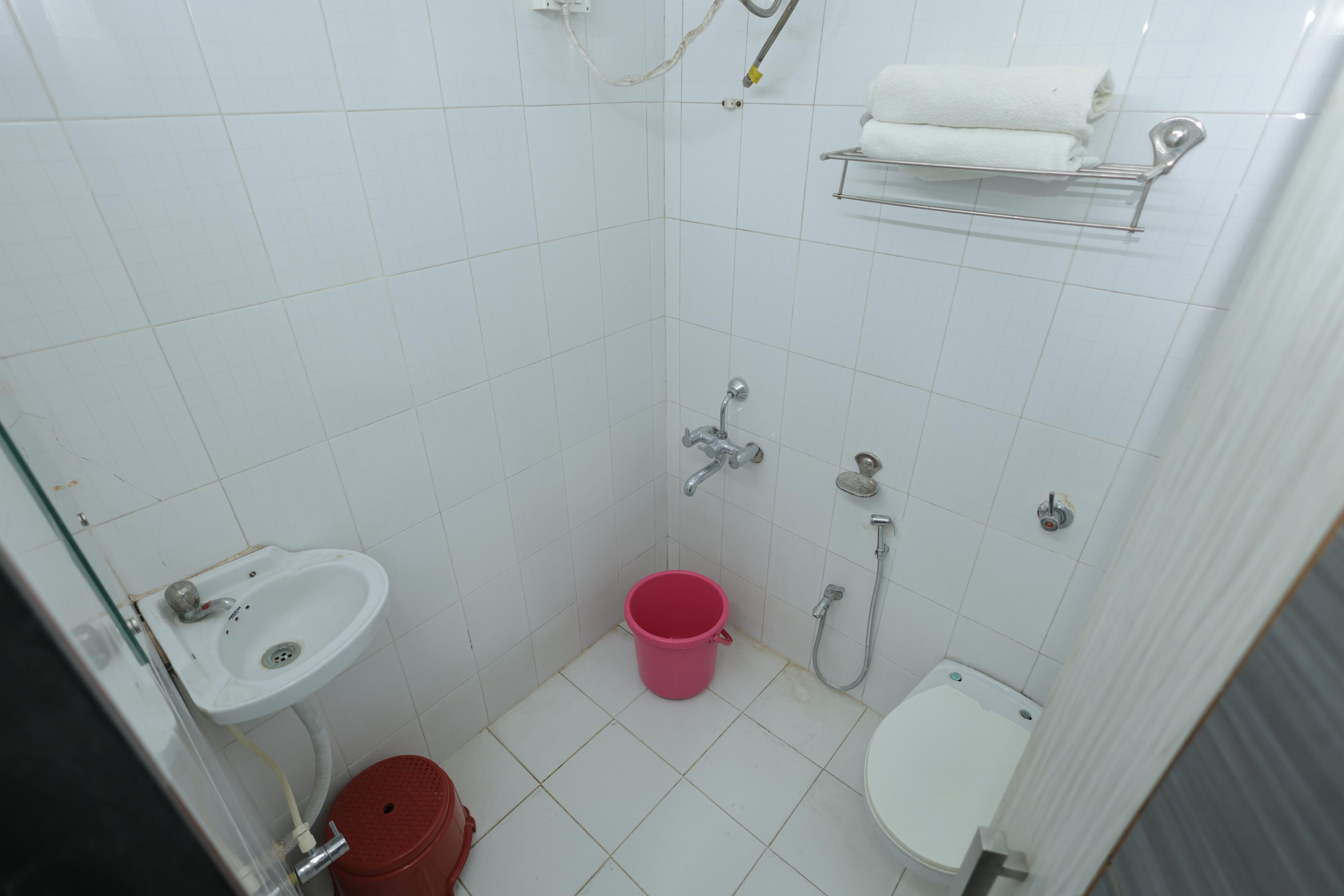 Hotel Keshav Pride, Dhule - Tap to explore photos