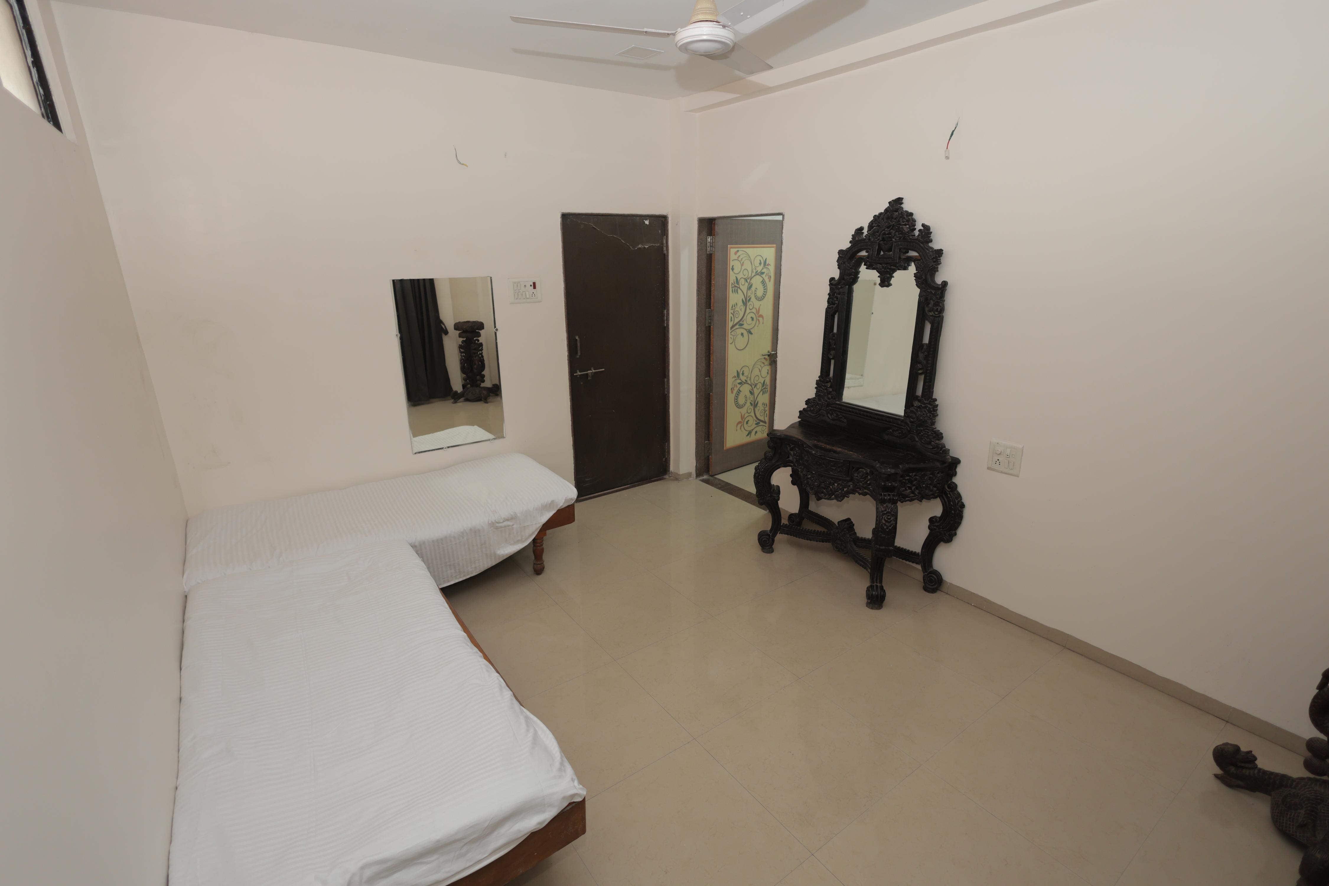 Hotel Keshav Pride, Dhule - Tap to explore photos