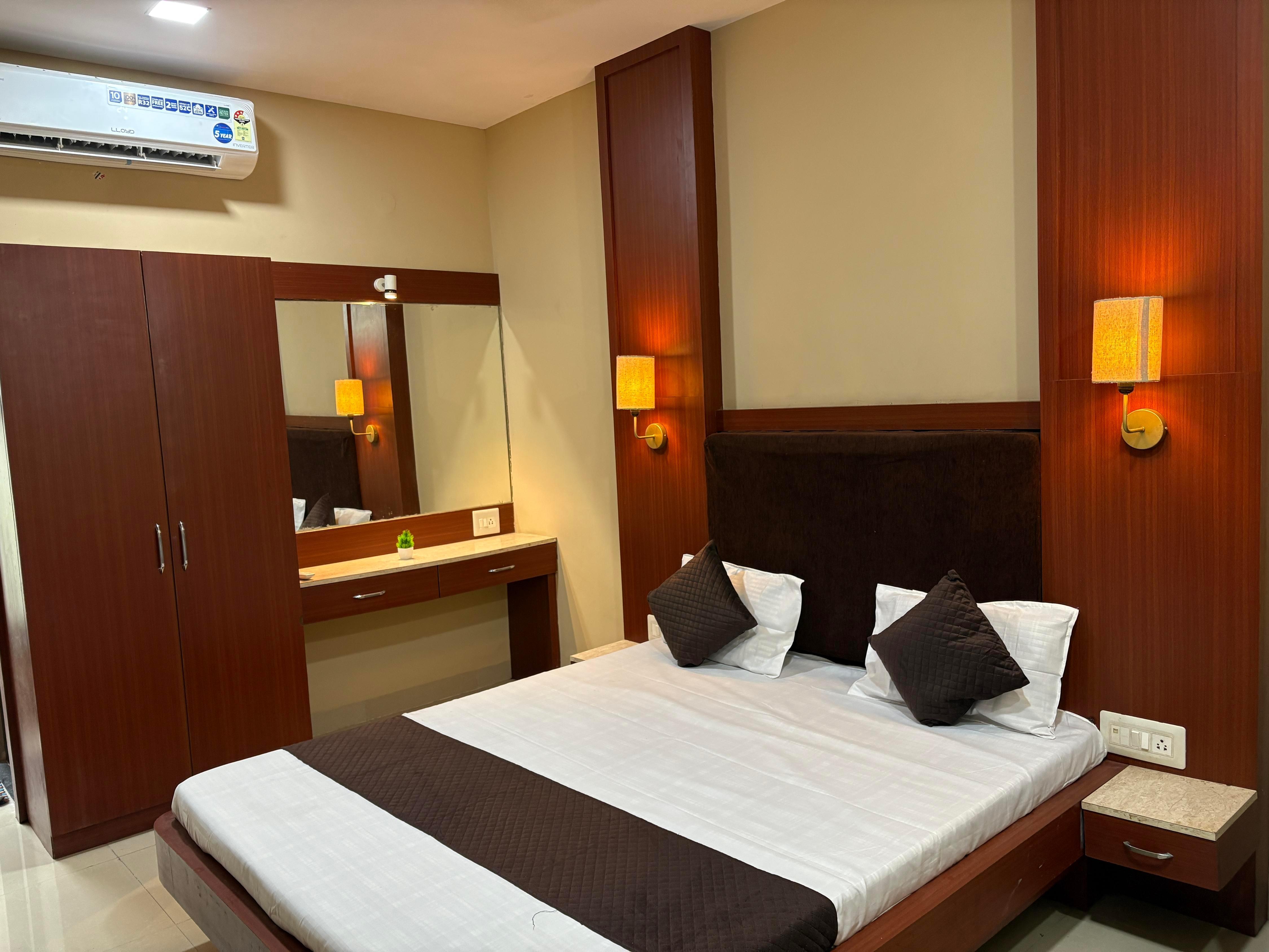 The Vedanta Hotel Room Type - Standard Room with Air Conditioning