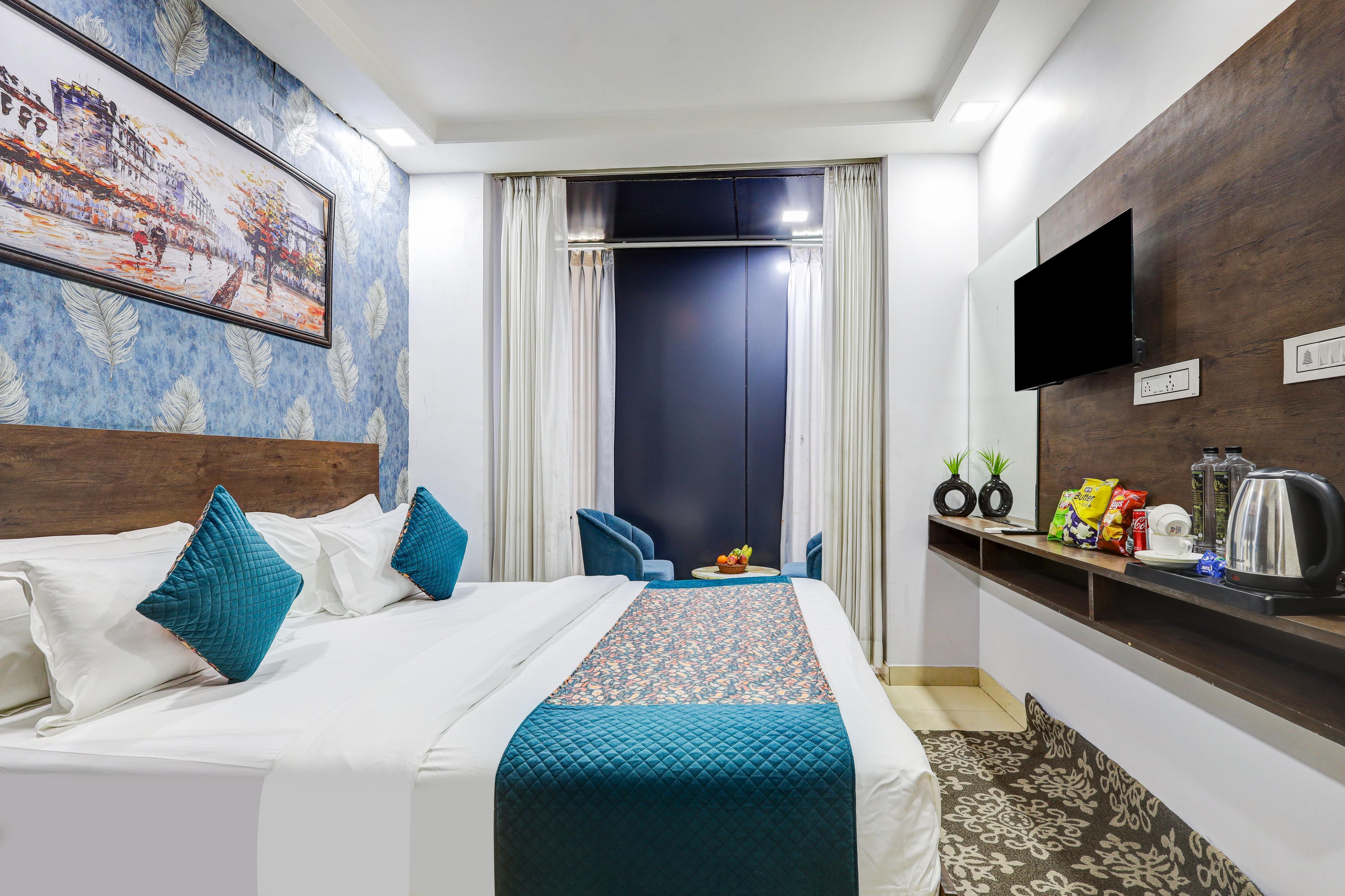 Hotel Priyaj Room Type - Deluxe Room