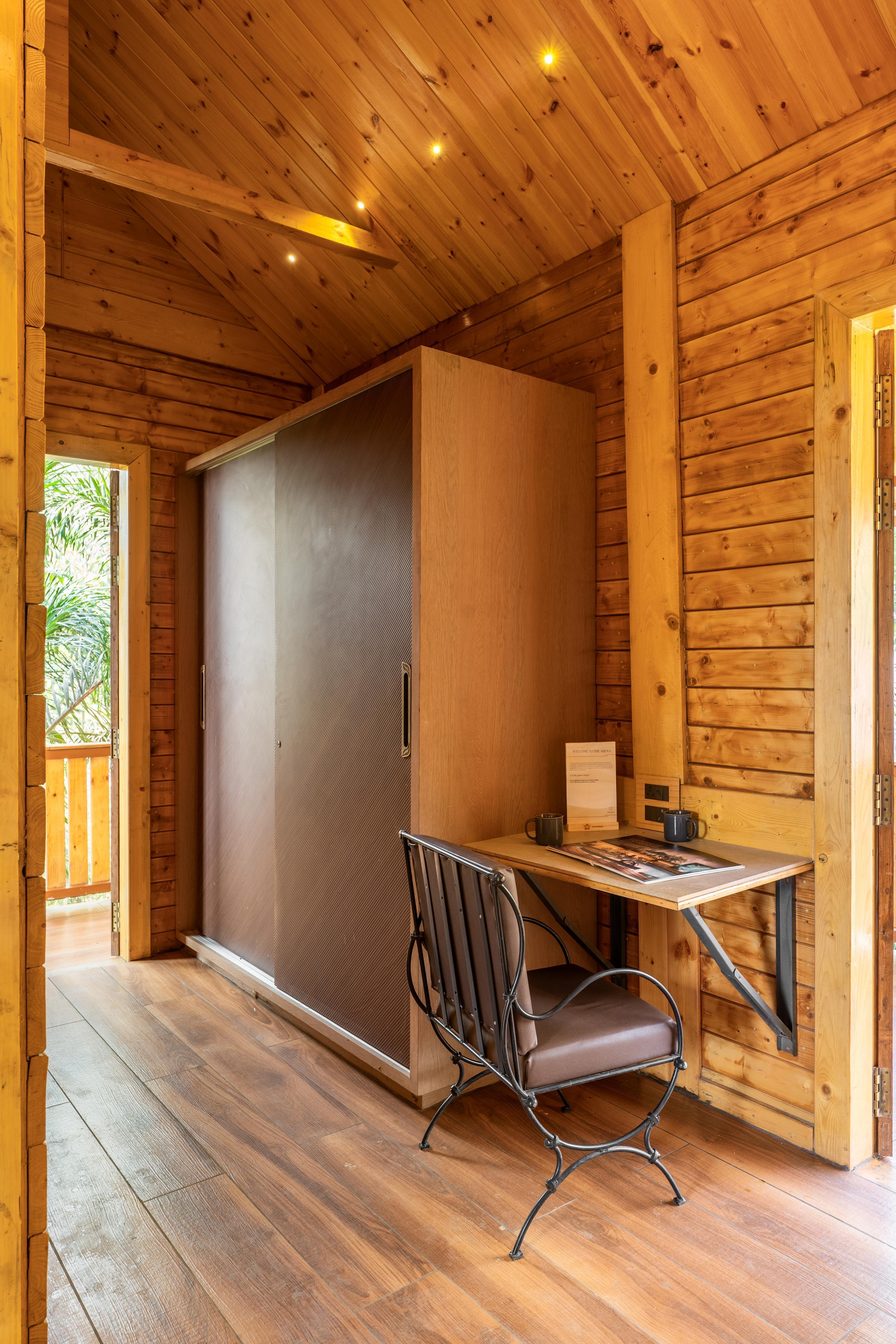 SaffronStays Love Nest - Tap to explore photos