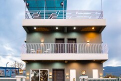 Alaya stays Soulskape 4 BHK Villa With Pool , Sit Out and Terrace