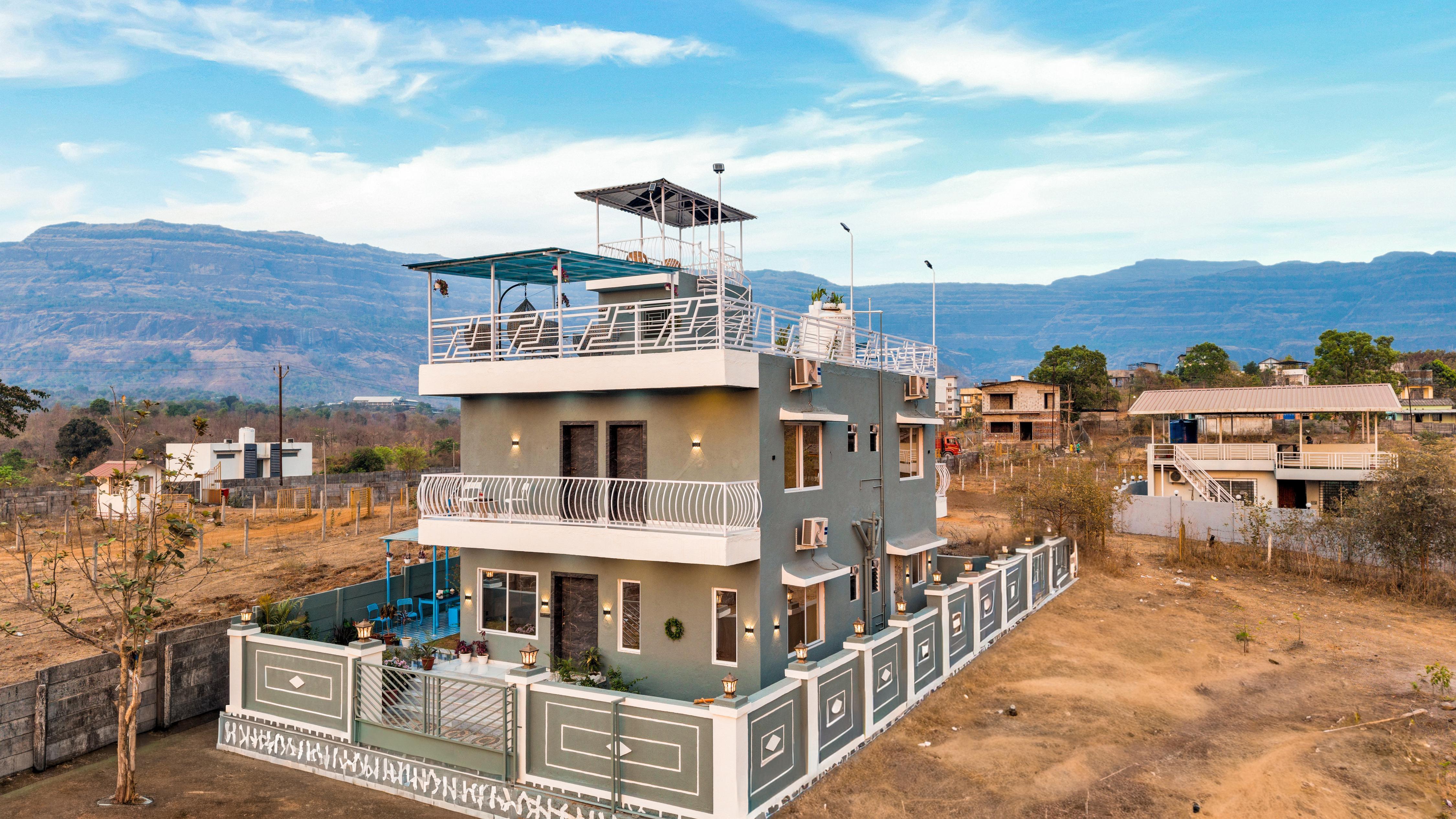 Alaya stays Soulskape 4 BHK Villa With Pool , Sit Out and Terrace