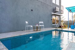 Alaya stays Soulskape 4 BHK Villa With Pool , Sit Out and Terrace