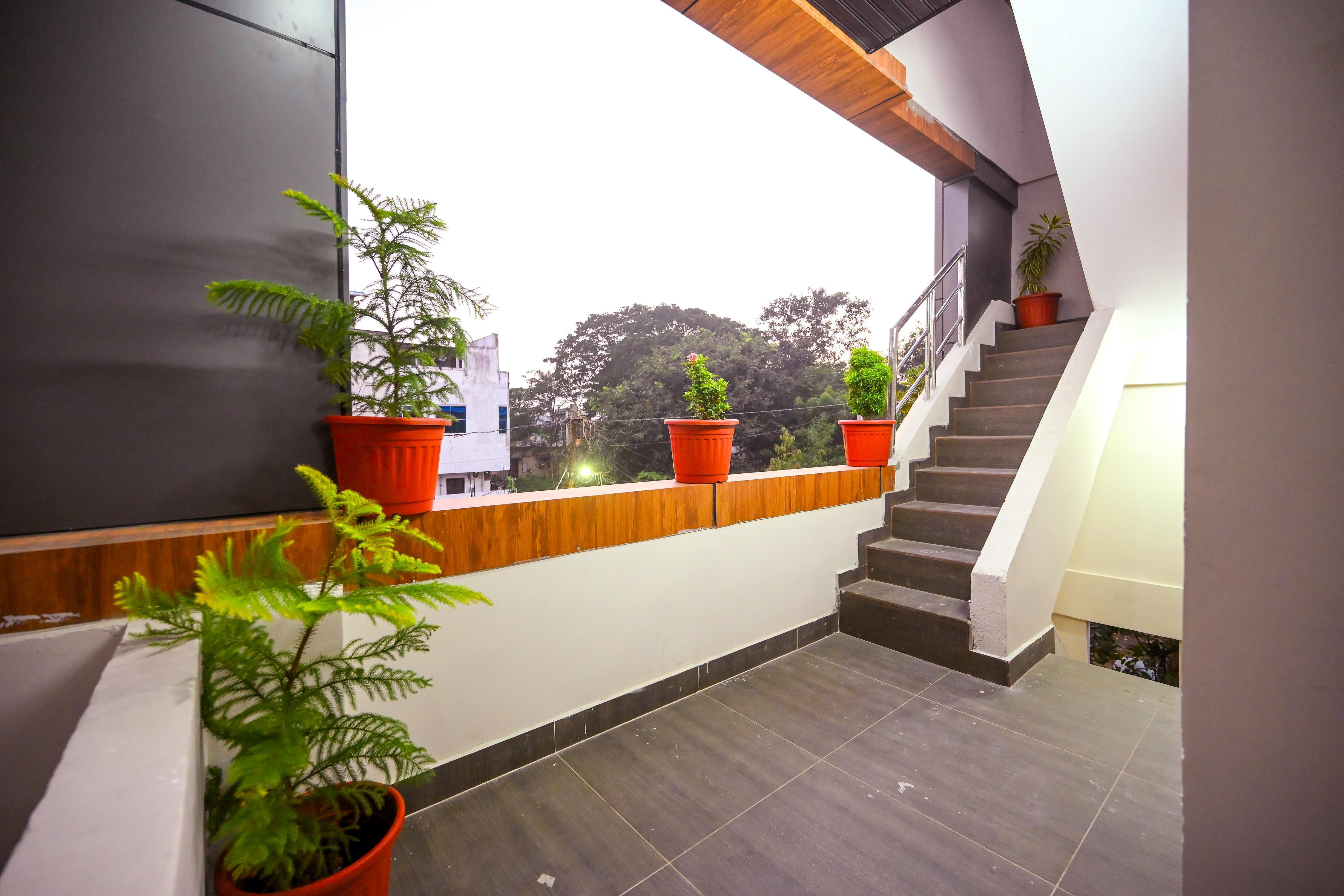Sri Aavasa Homestays - Tap to explore photos