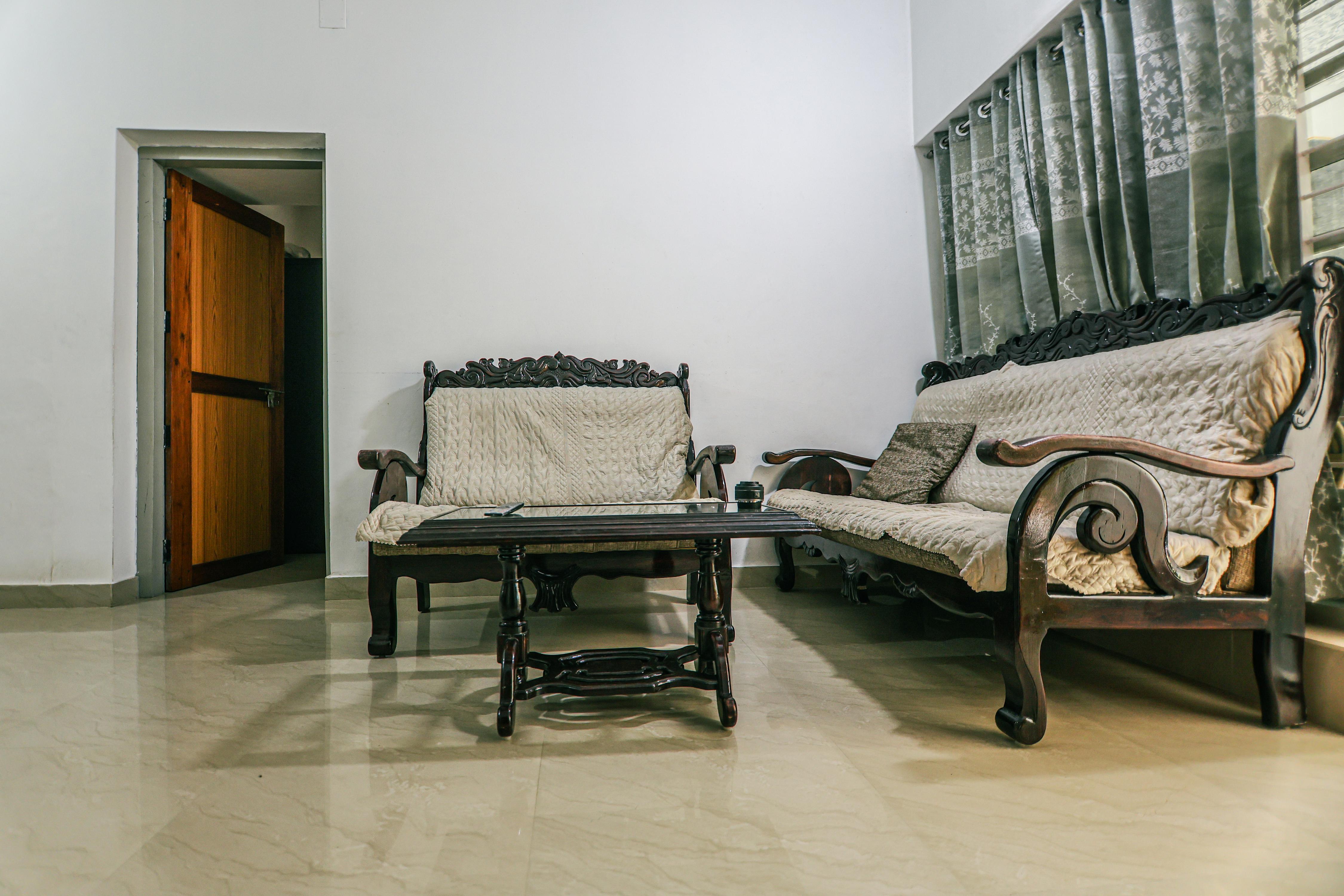 ThinkTrawell | Rose Garden Homestay - Tap to explore photos