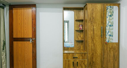 ThinkTrawell | Rose Garden Homestay Room Type - Deluxe Room