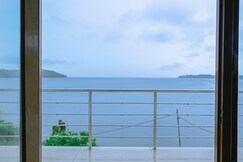 Premier SeaView Inn