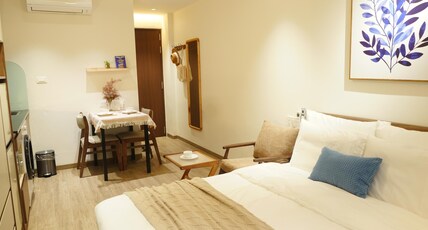 Hanoi Aurelia Stay Room Type - Superior Studio With Balcony