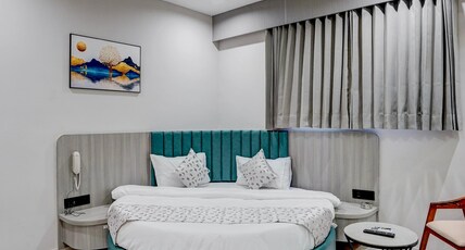 HOTEL LEGENTA Room Type - Round Bed Jaccuzi