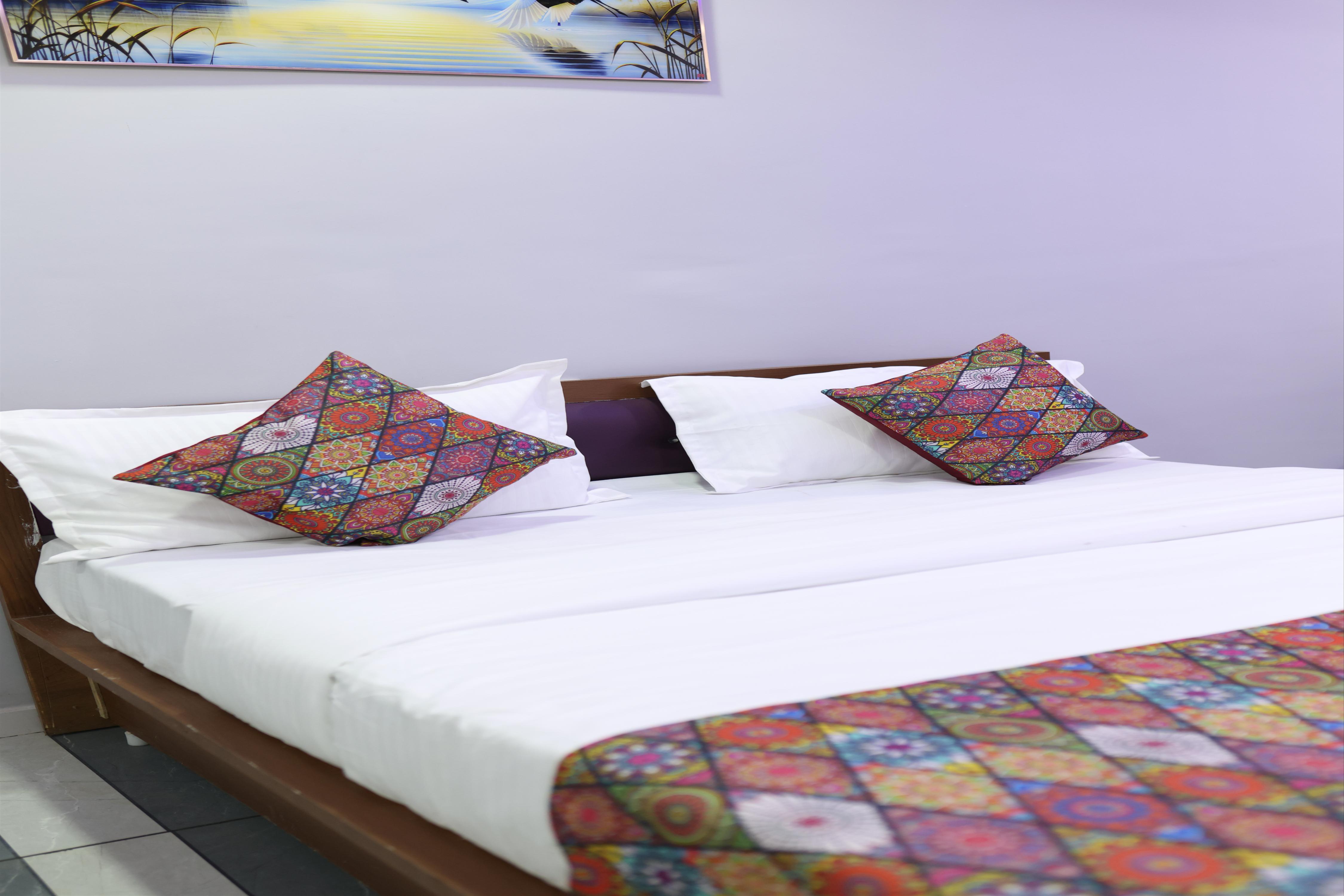 hotel dipak - Tap to explore photos