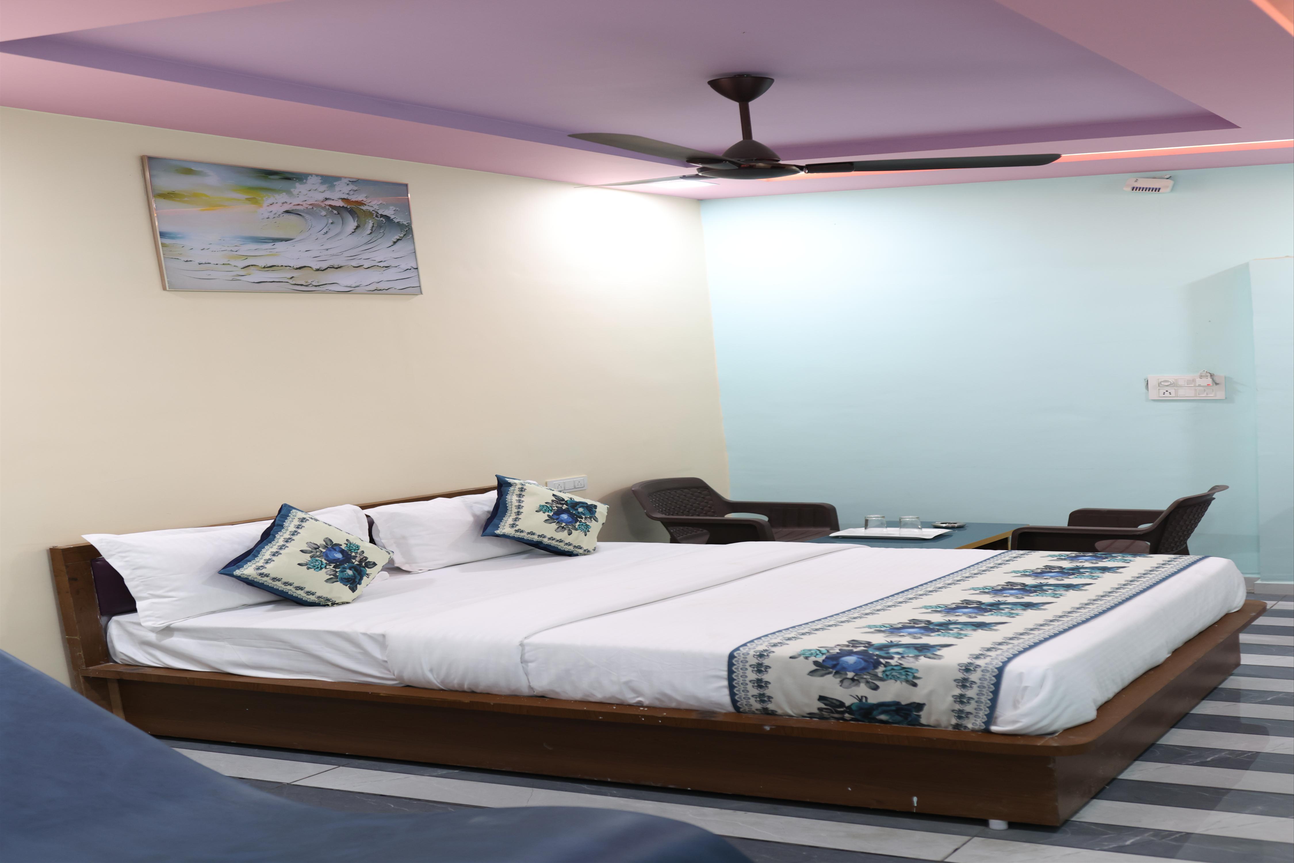 hotel dipak - Tap to explore photos