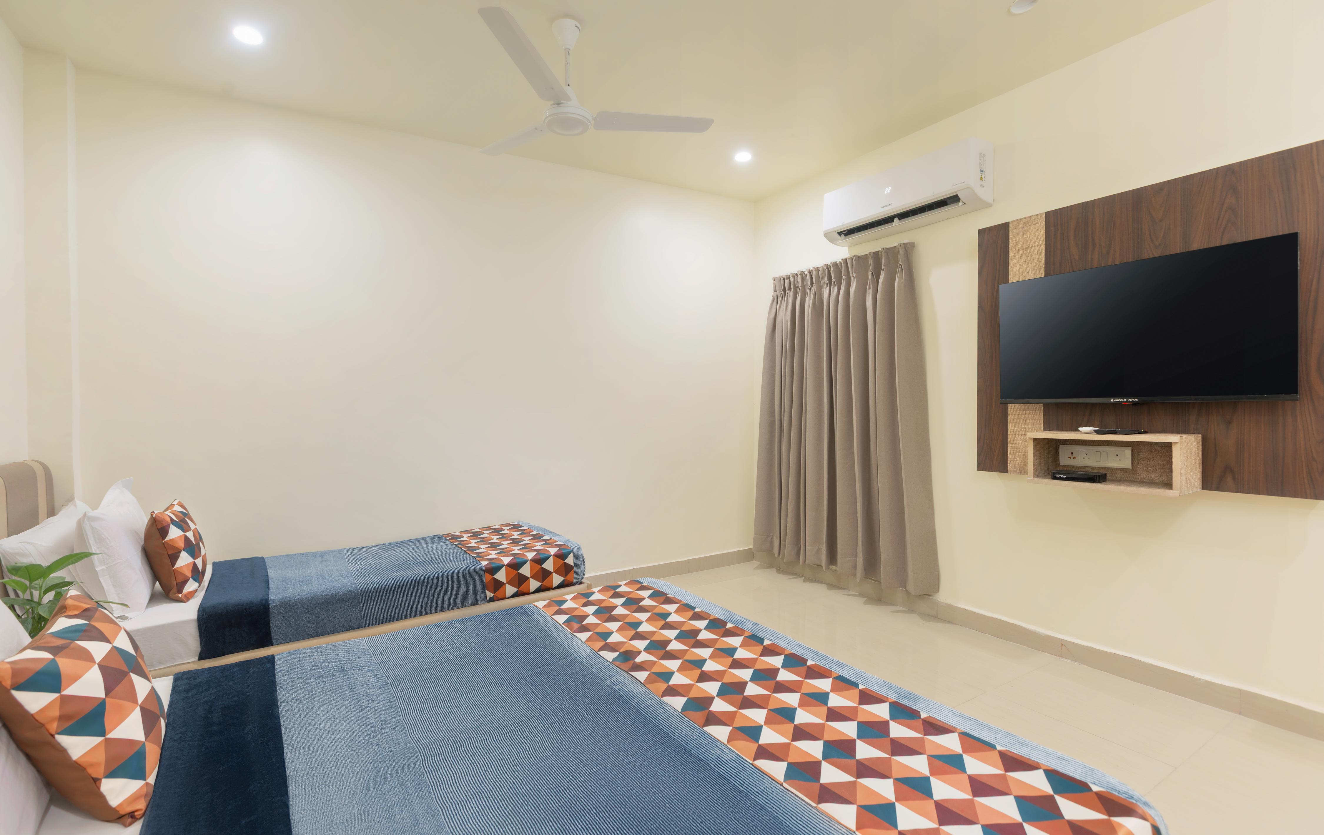 Greens Venue Room Type - Executive Triple Room