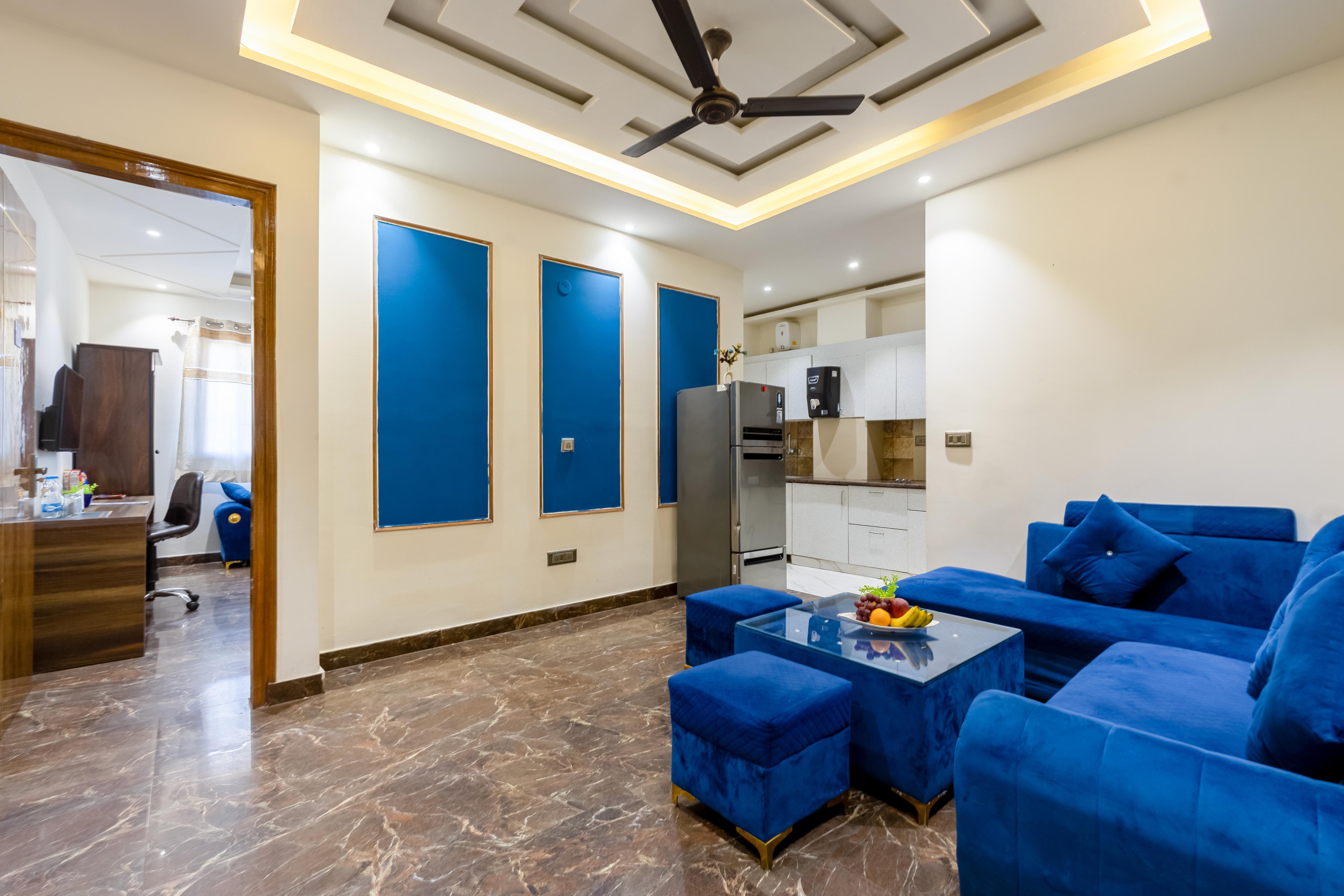 The Ivory 2bhk Serviced Apt |Golf course/Cyber City - BnB Sakura - Tap to explore photos