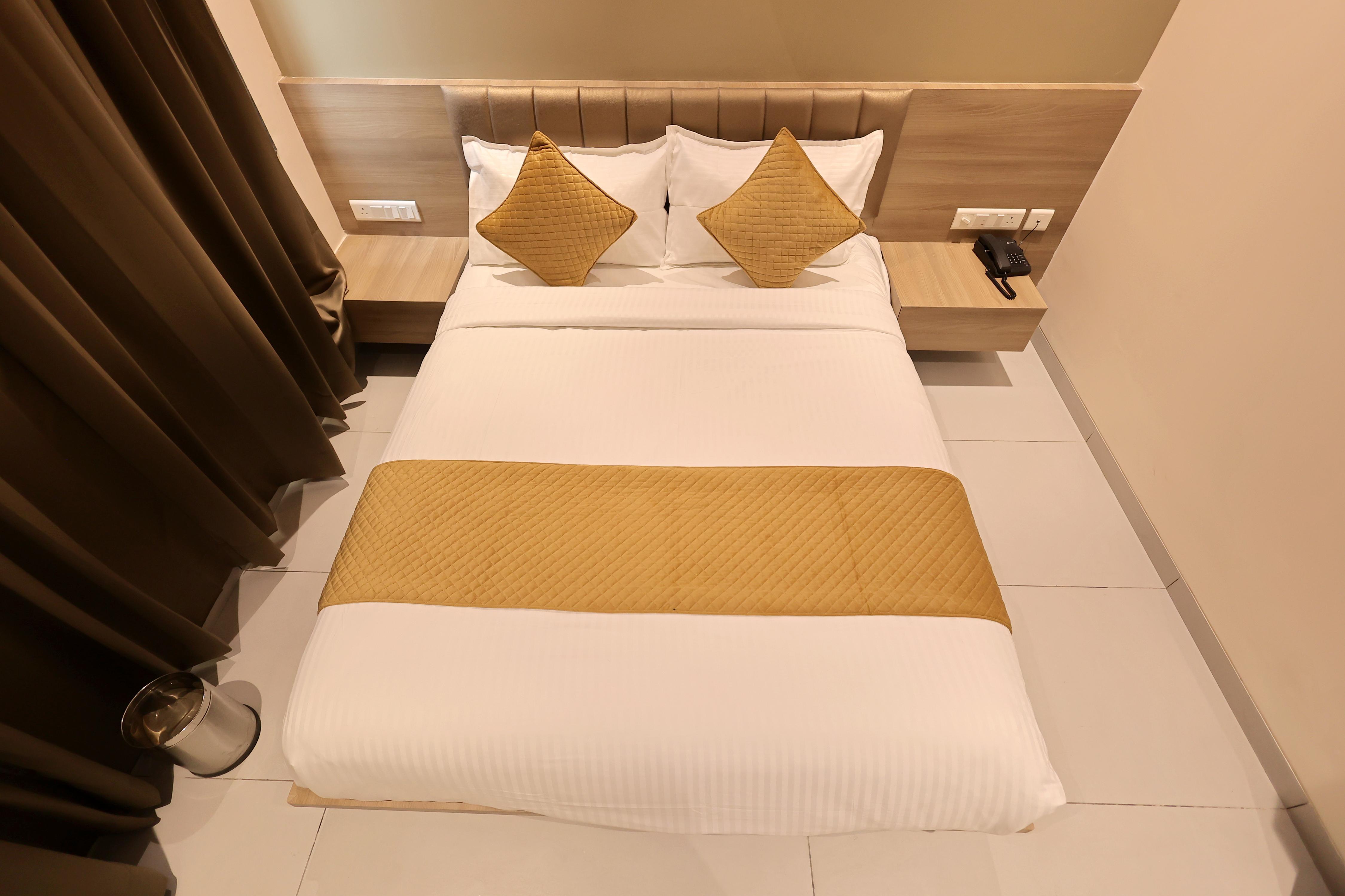 Hotel Pune Pride - Tap to explore photos