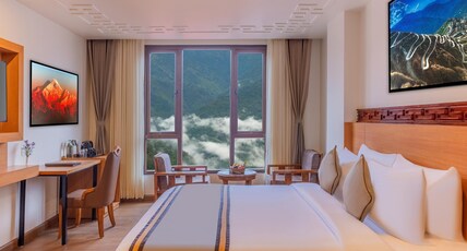 Effotel By Sayaji Gangtok Room Type - Deluxe King room Effotel By Sayaji Gangtok Room Type - Deluxe King room