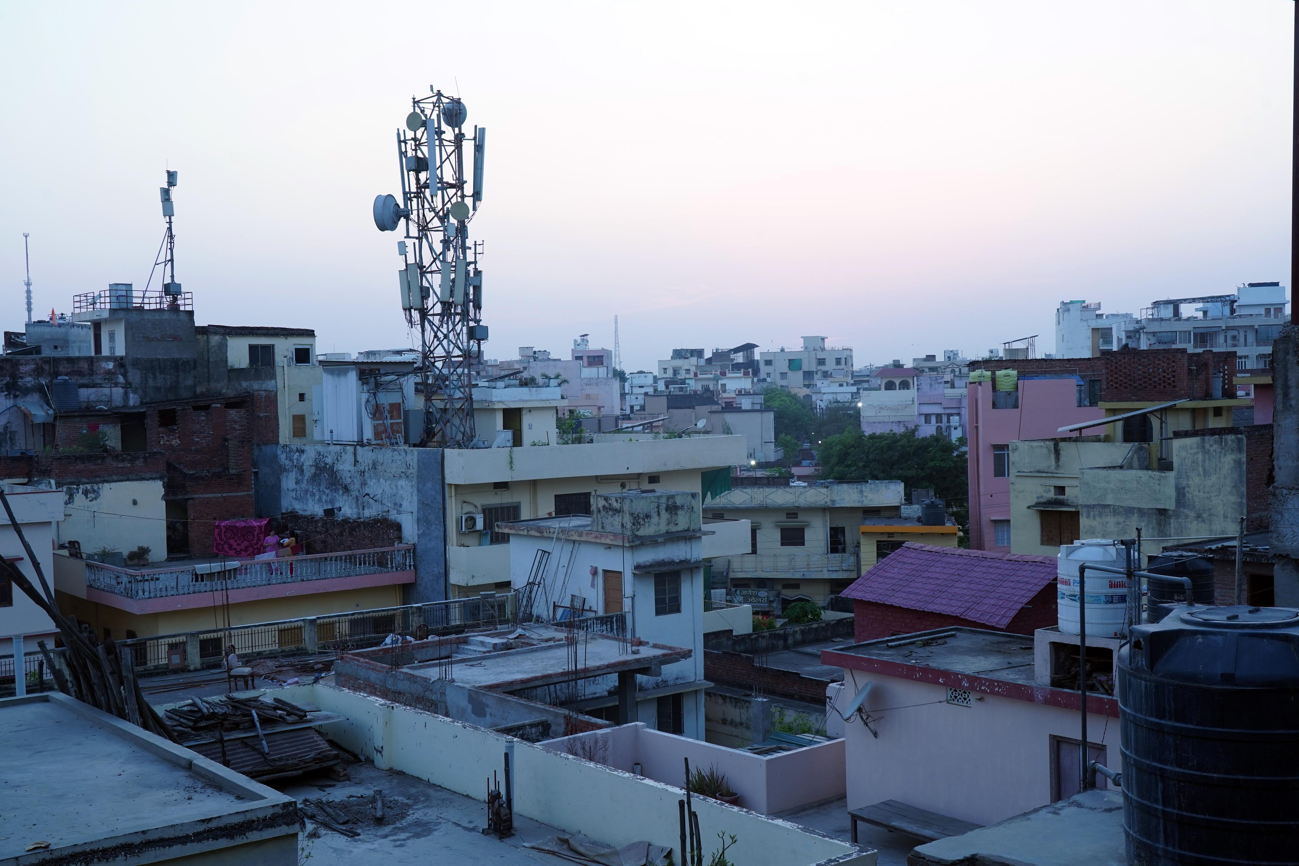 Thath Banarasiya - Tap to explore photos