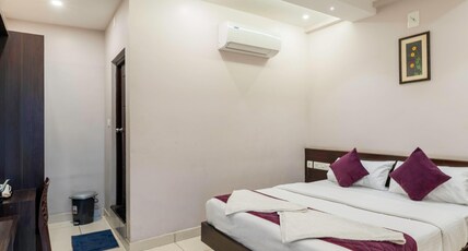 Capital Inn Erattupetta Room Type - AC Deluxe Room Capital Inn Erattupetta Room Type - AC Deluxe Room
