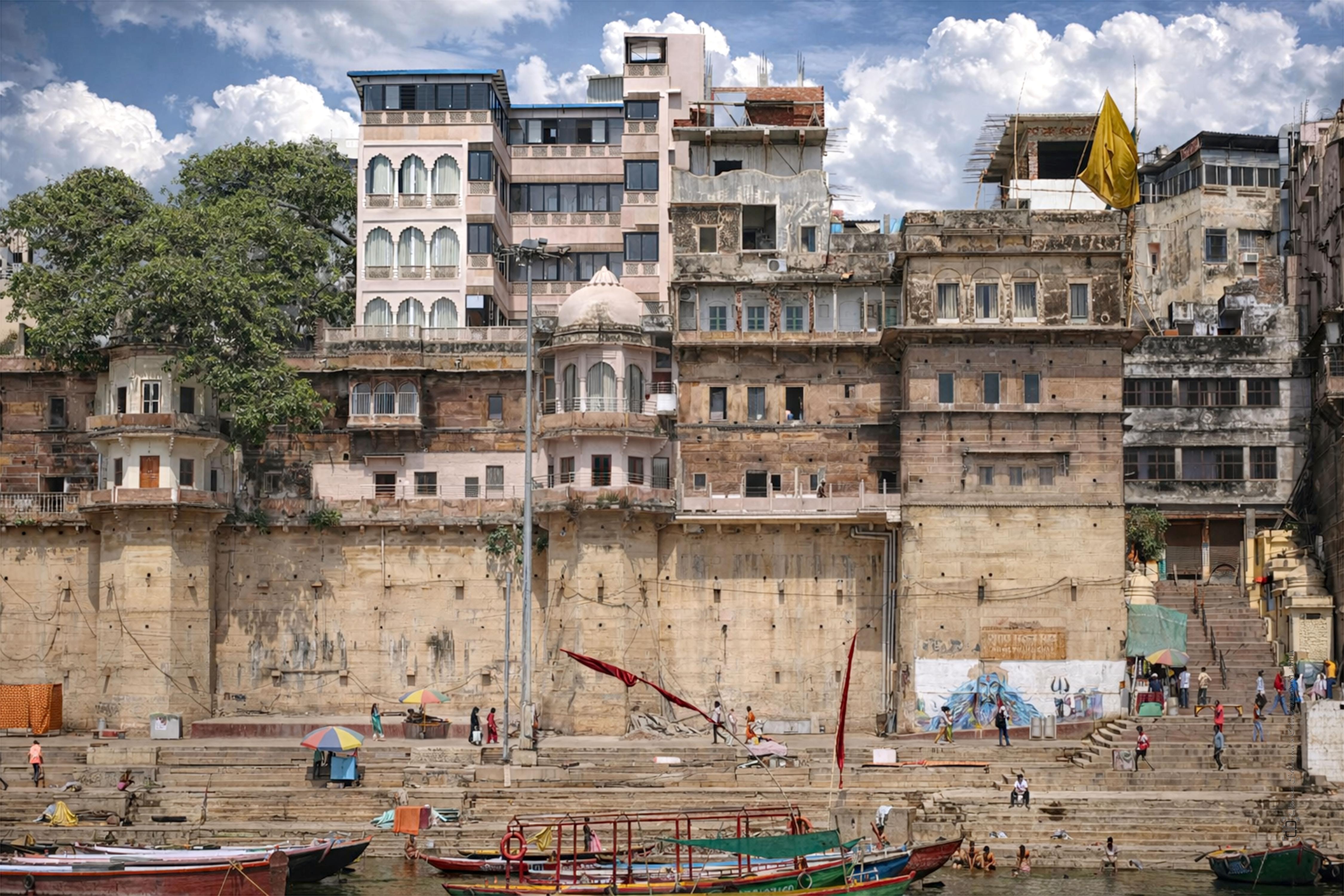 Maharana Mahal - Tap to explore photos
