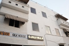 Photos of Hotel Ojha Villa